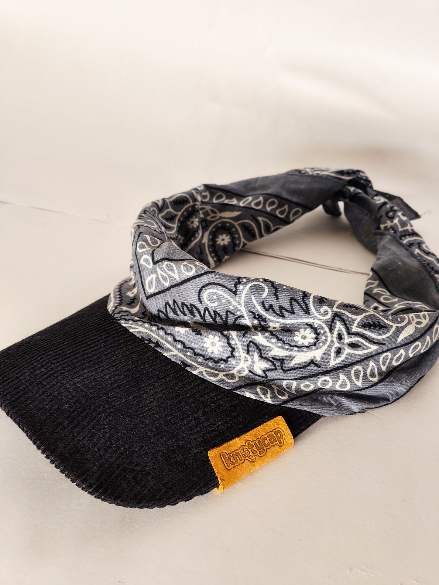 Kapri™ – Black Corduroy Brim × Grey Printed Bandana (OG Drop)