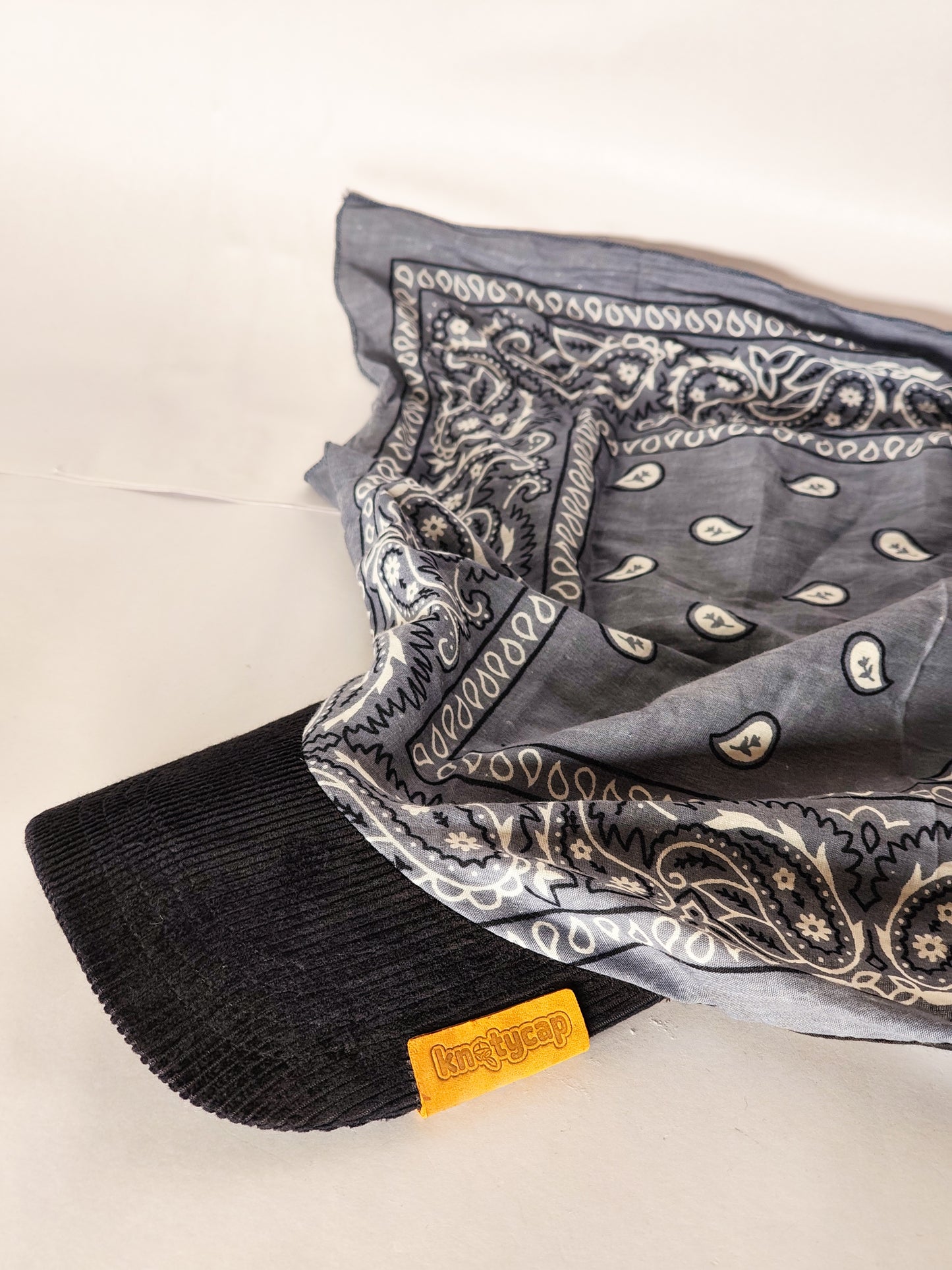Kapri™ – Black Corduroy Brim × Grey Printed Bandana (OG Drop)