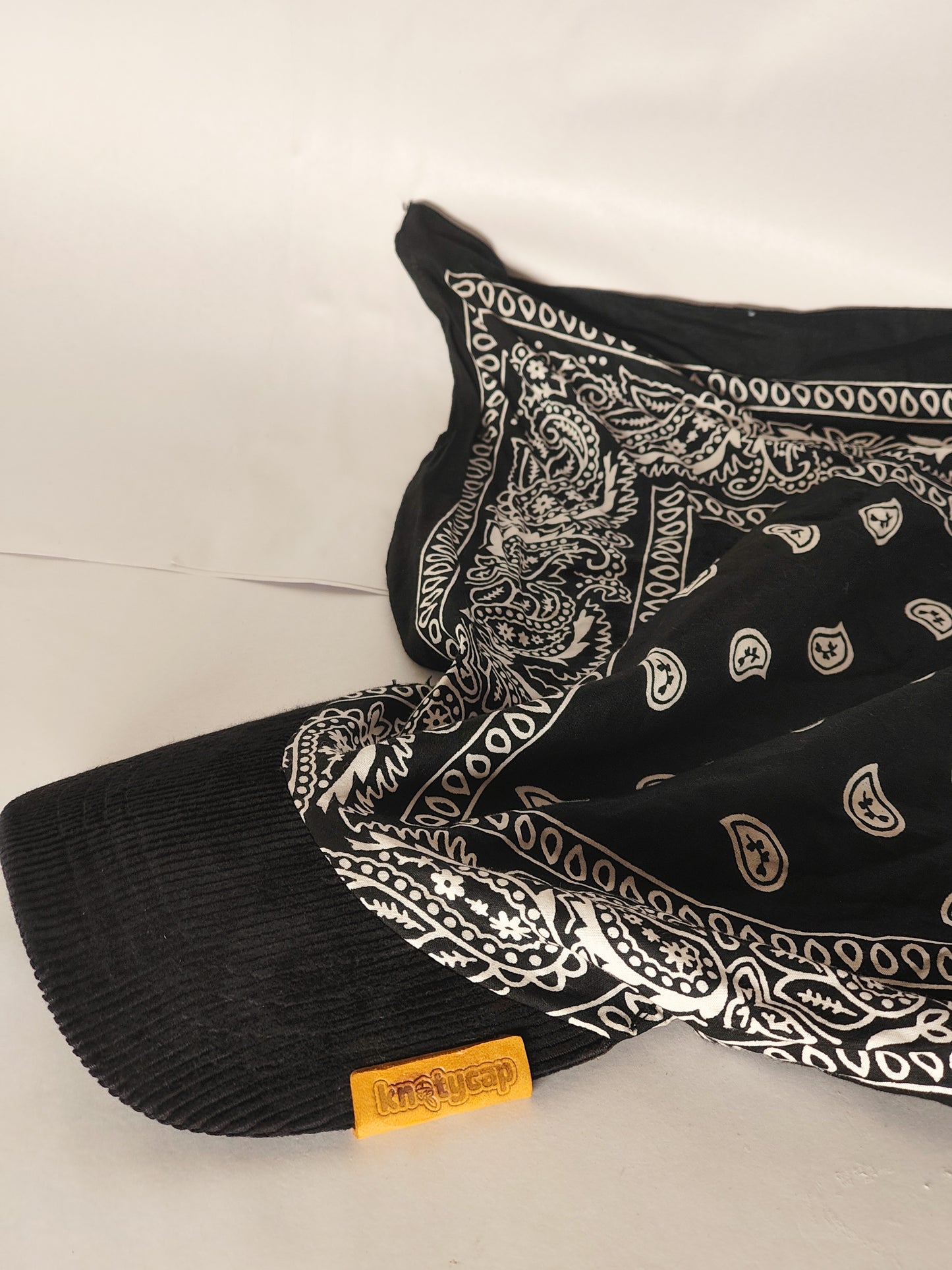 Kapri™ – Black Corduroy Brim × Gray Printed Bandana (OG Drop)